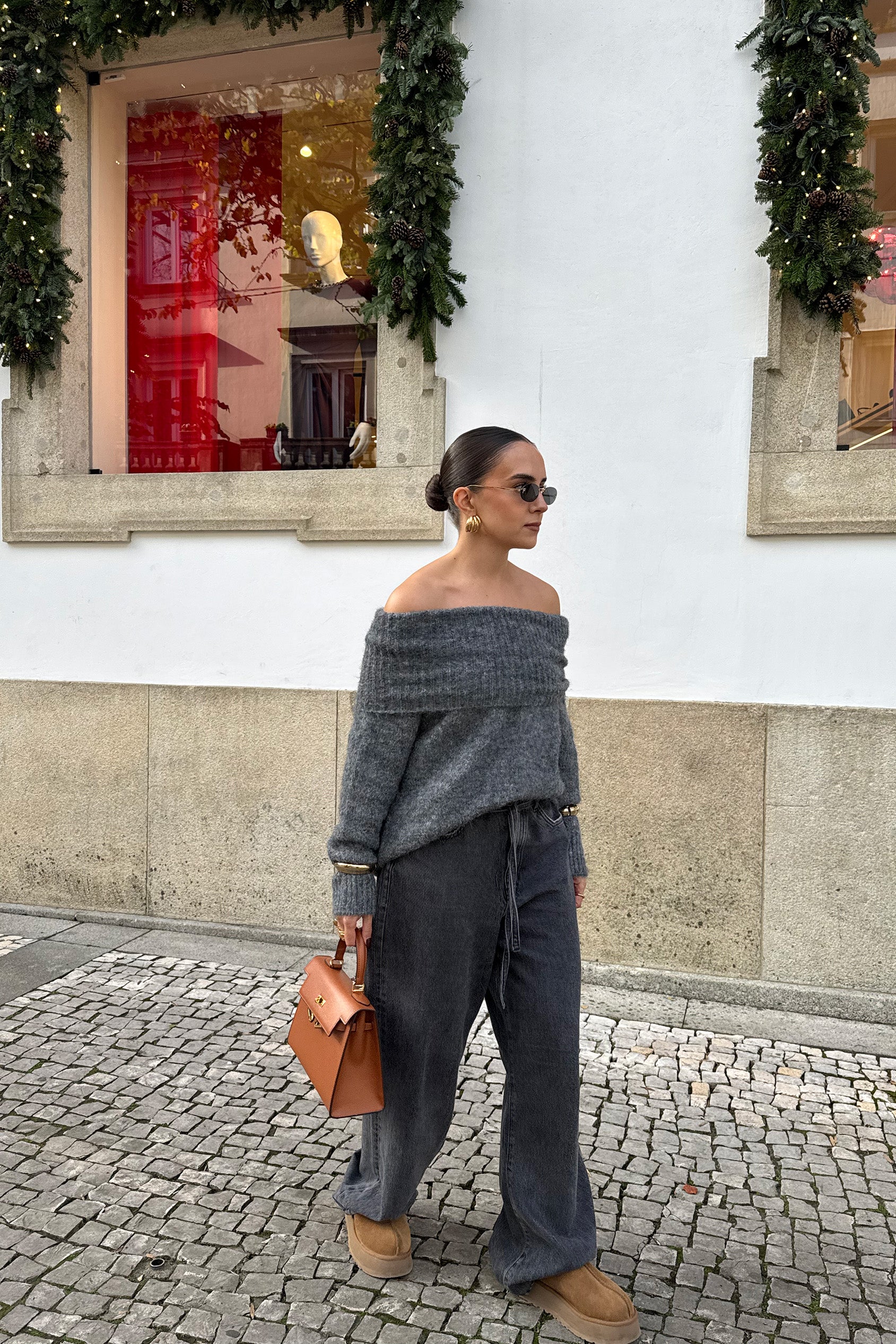 SWEATER DE MALHA OFF SHOULDER CINZA
