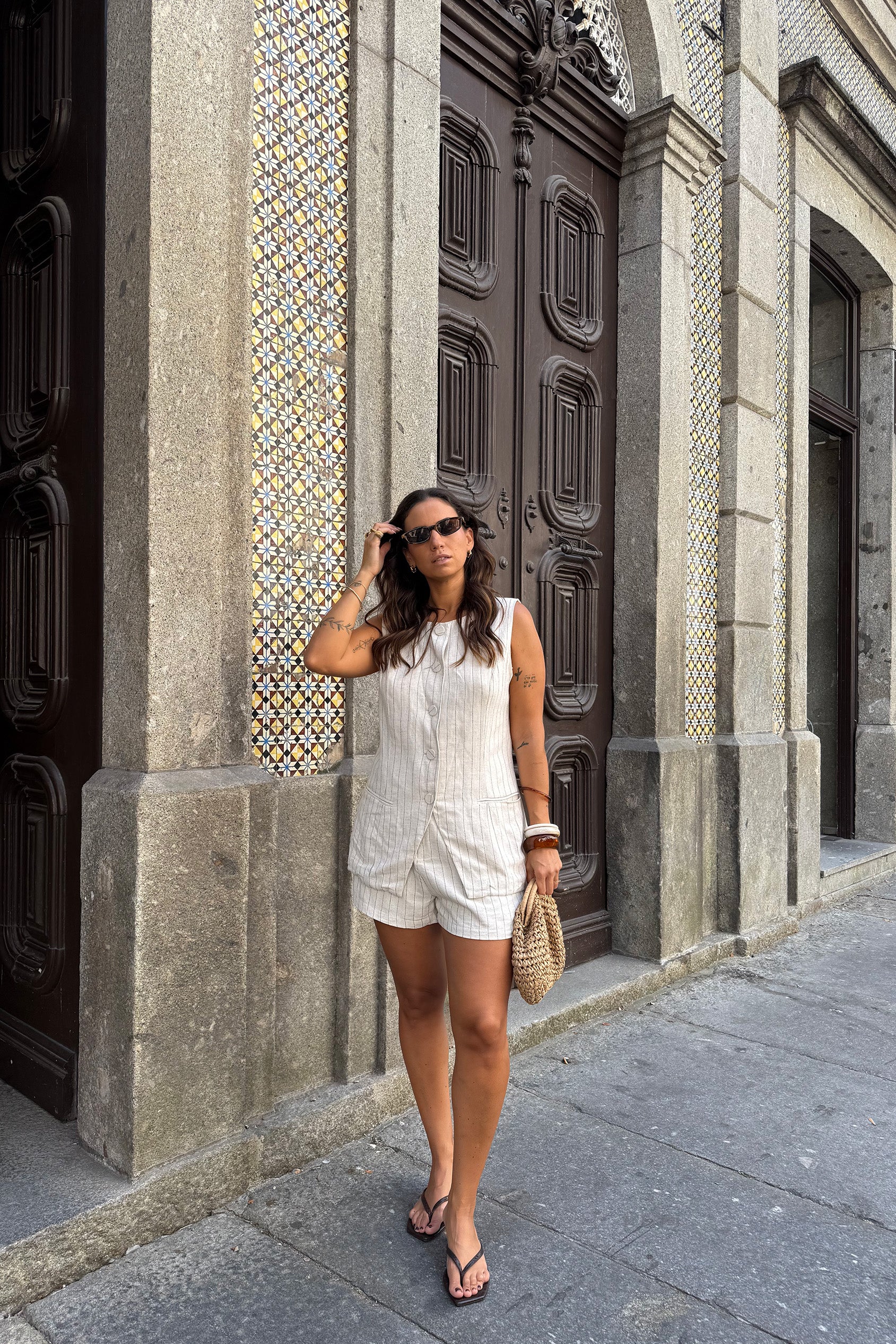 TOTAL LOOK CALÇÃO RISCAS AREIA
