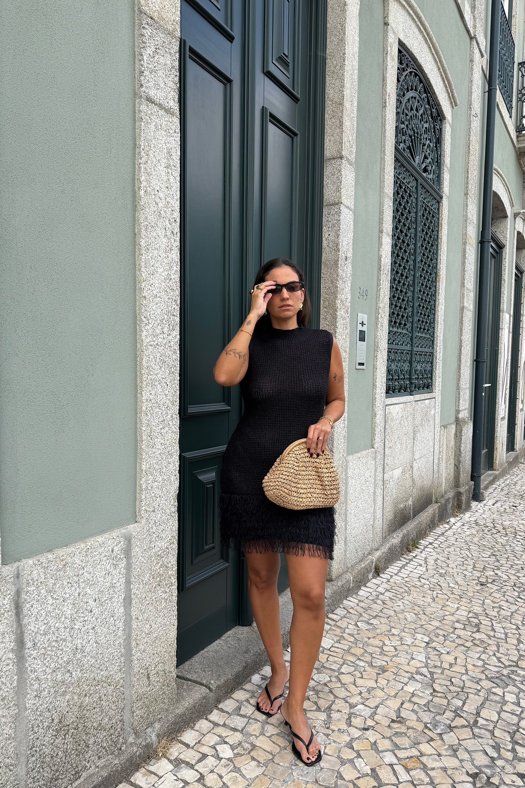 VESTIDO CURTO CROCHET PRETO